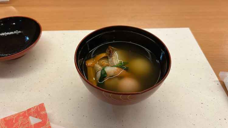 試食時の博多雑煮です。とてもおいしかったです。