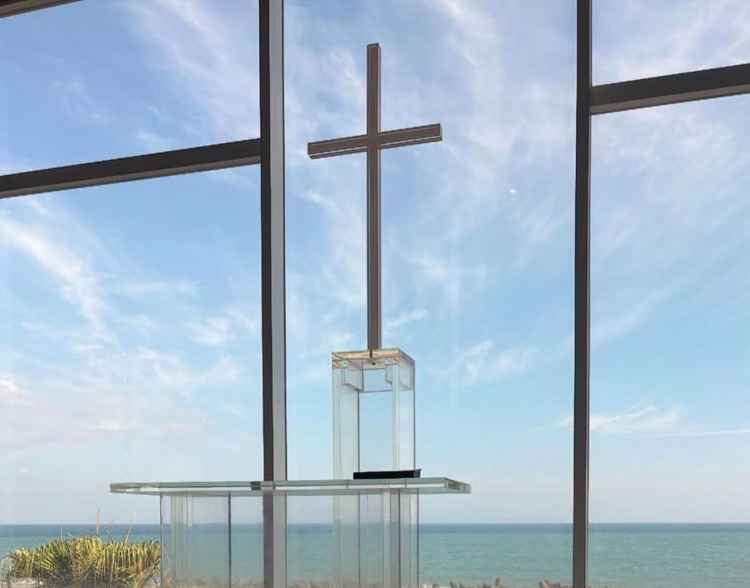 チャペルからの眺めがとても綺麗。自然光溢れる空間だった。