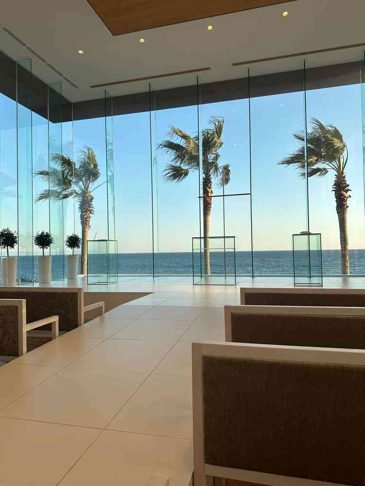 海が見えるチャペル