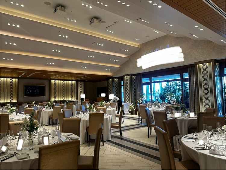 披露宴会場「アプローズ」