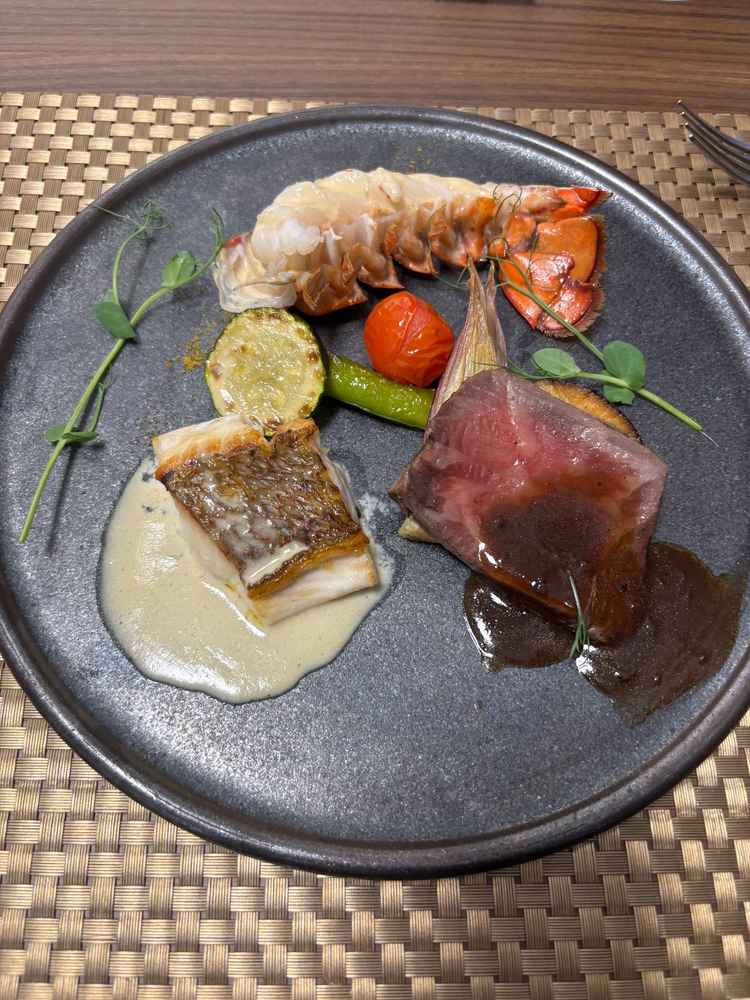 メインのお料理です。美味しかったです。