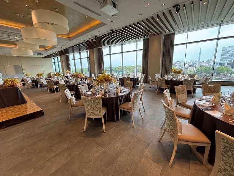 披露宴会場からもスカイツリーが見えます