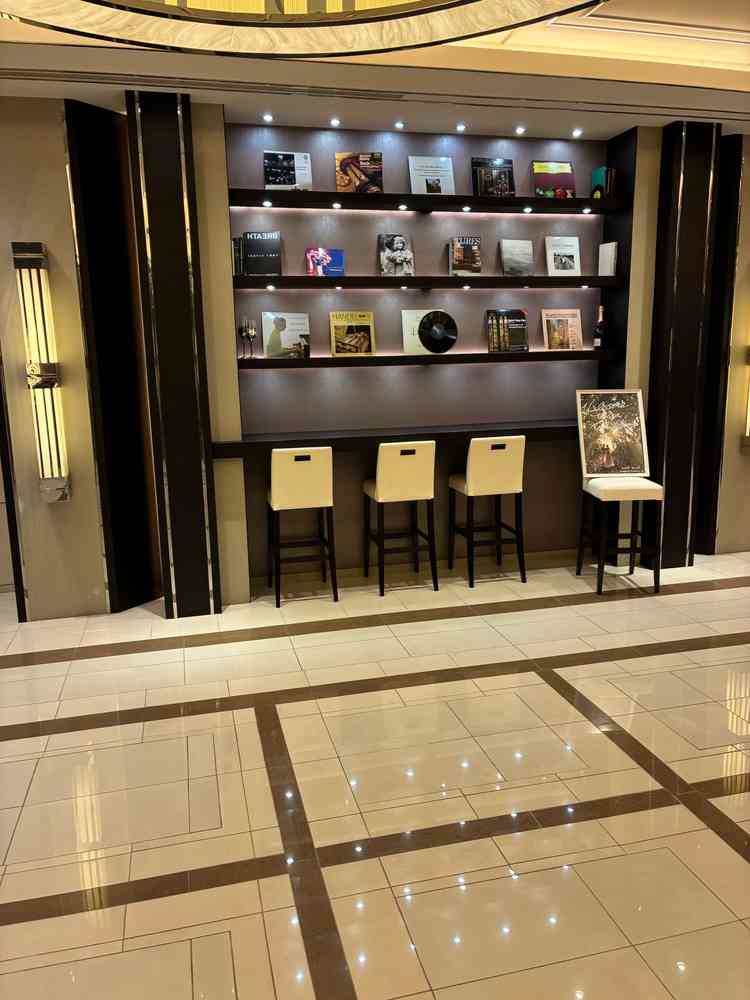 式場の前。自由にアイテムや写真など飾れる