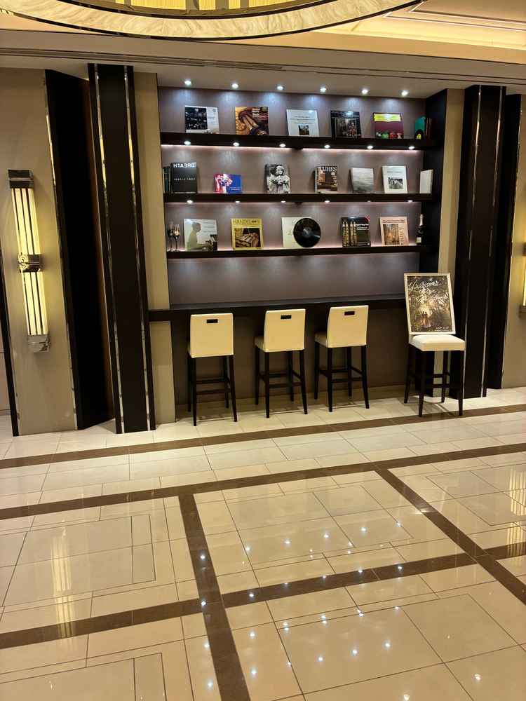 式場の前。自由にアイテムや写真など飾れる