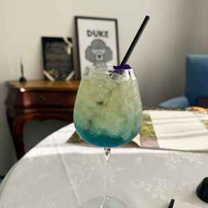 到着してすぐにノンアルコールのカクテルを出してくれた！おしゃれで美味しかった