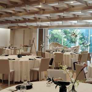 披露宴会場。大きめサイズの方の披露宴会場です。