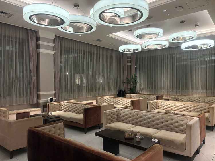 受付後の待合室も広くてゆったりしており、飲み物も用意してあった。