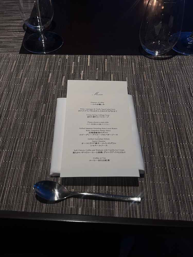 ホテルでフルコースを試食することができました。