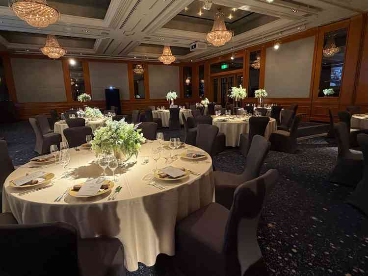 中規模の披露宴会場