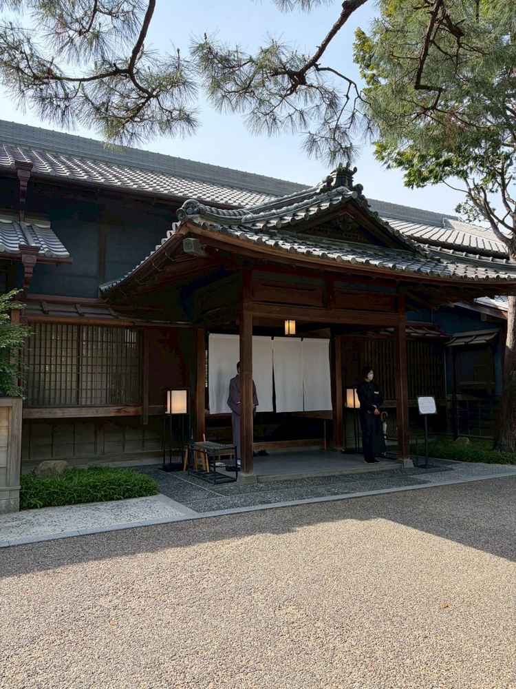 家族控室の玄関