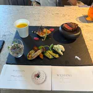 試食会のプレート。和を織り込んだメニューが個性的で美味しかった。