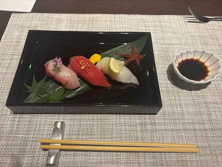 お寿司が食べられました。
