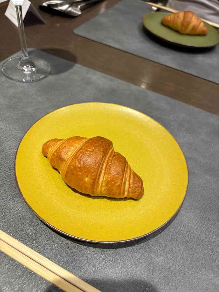 すごくサクサクで美味しいクロワッサンでした。器も温かく提供してくださり冷めない配慮がありました！