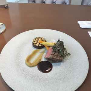 試食のお料理はフレンチジャポネと呼ばれるもので日本人の口に合うよう作られていて美味しかったです。