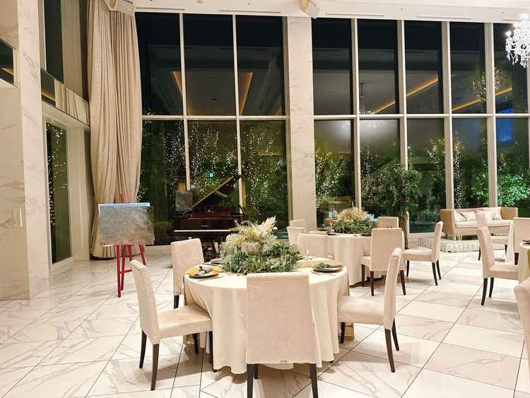 開放感ある素敵な披露宴会場