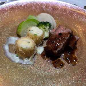 試食でいただいたお肉料理です。柔らかくて美味しかったです。