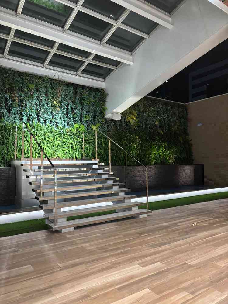 披露宴会場のテラス。会場と繋がっていて開放感があり、写真をたくさん撮るスポットになり好印象。