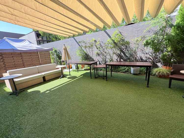 レストランの庭