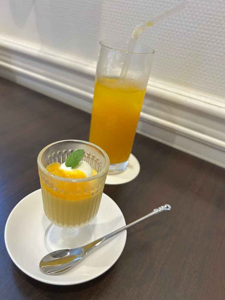 ウェルカムドリンクとウェルカムデザートをいただきました。とても美味しかったです。