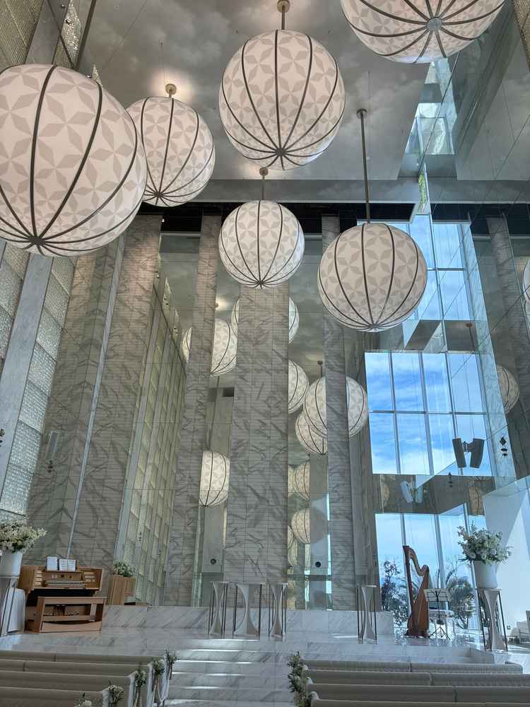 天井のオブジェが素敵でとても良い雰囲気でした。