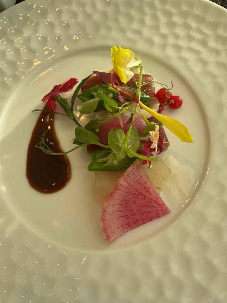 燻製の香り漂う前菜