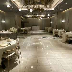 パーティー会場です。少し広めに感じました。