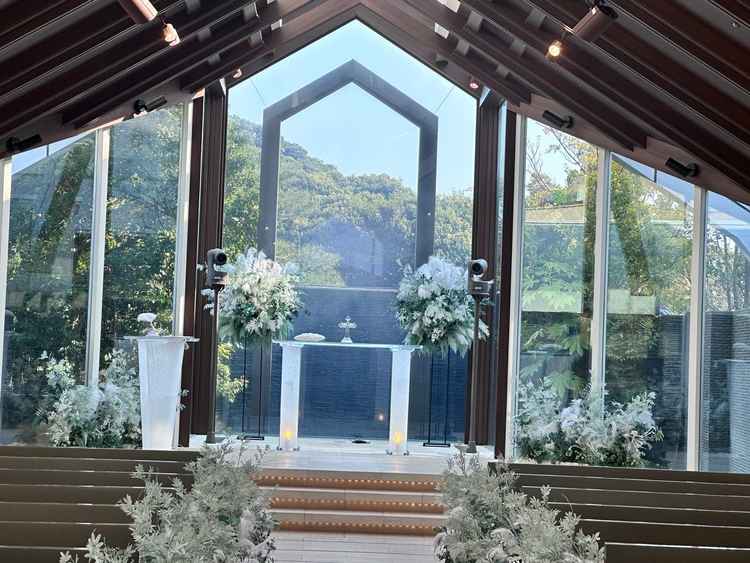 シンプルなチャペルもあり、どちらか選べる魅力もありました。