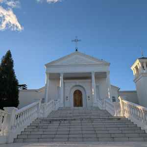 チャペル。ここでフラワーシャワーやシャボン玉の演出がある。