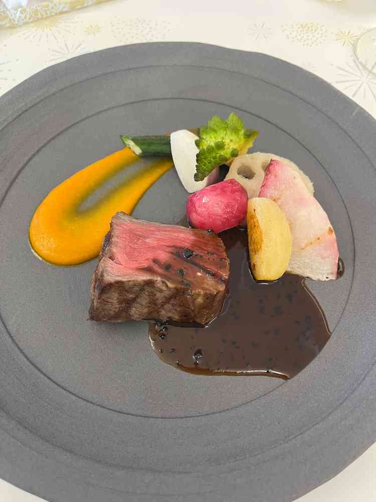 試食の肉料理です。