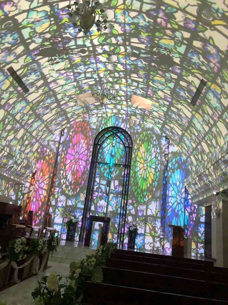 挙式会場のプロジェクションマッピングの迫力がすごかったです。