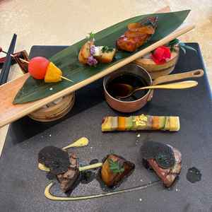 料理、魚料理とお肉料理のプレートを召し上がりました