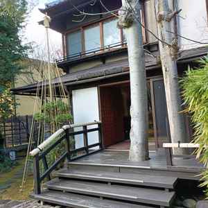 チャペルに行く際は一度建物から出る。