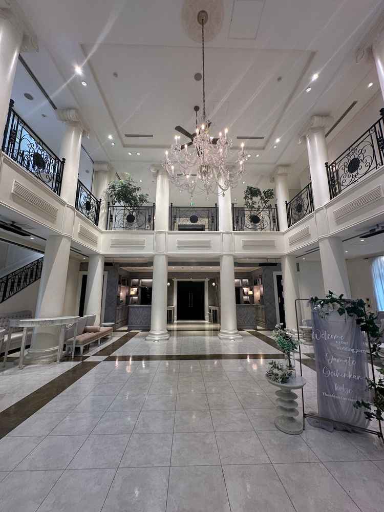 ロビー。ゲストの待合として使用。重厚感がありスペースとしても30名程度であれば十分。