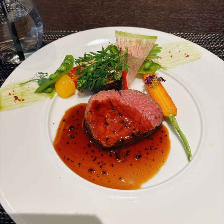 試食したメイン料理です。