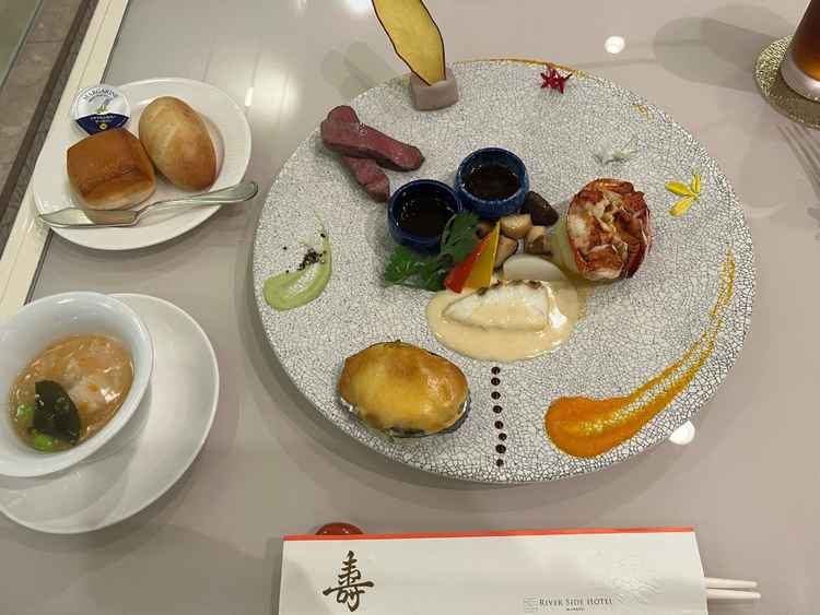 ワンプレートの試食。どのお料理も美味ししかった。とてもこだわりを感じた。