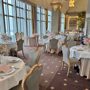 お部屋の雰囲気はとても可愛かったです。階段があるので演出も色々できそうでよかったです。