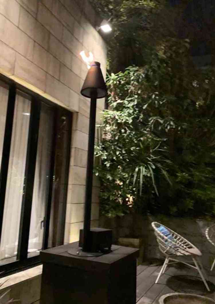 ウェルカムスペースの外の会場。まだ工事中で完成ではなかったです。