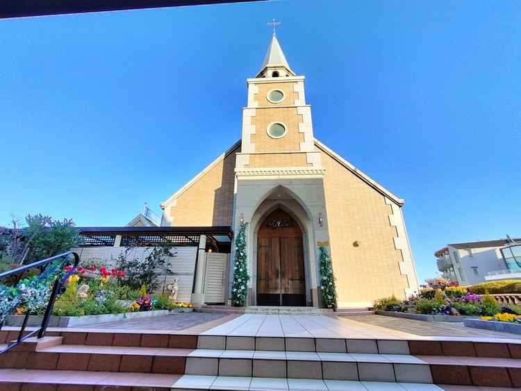 屋上のチャペルとガーデン