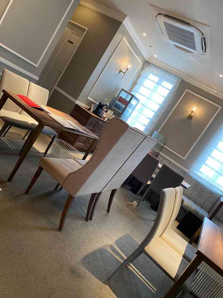 フェアで使われた場所、温かくてよかったが他の参加者もいたため落ち着かなかった。