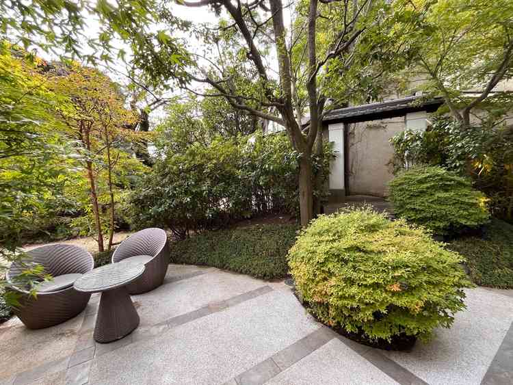 Bamboo courtのガーデンの写真。自然の中で披露宴までの時間をゆったり過ごすことができます。