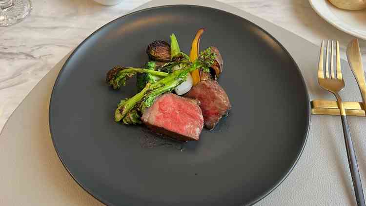 試食。お肉は柔らかく、味付けも美味しかったです。