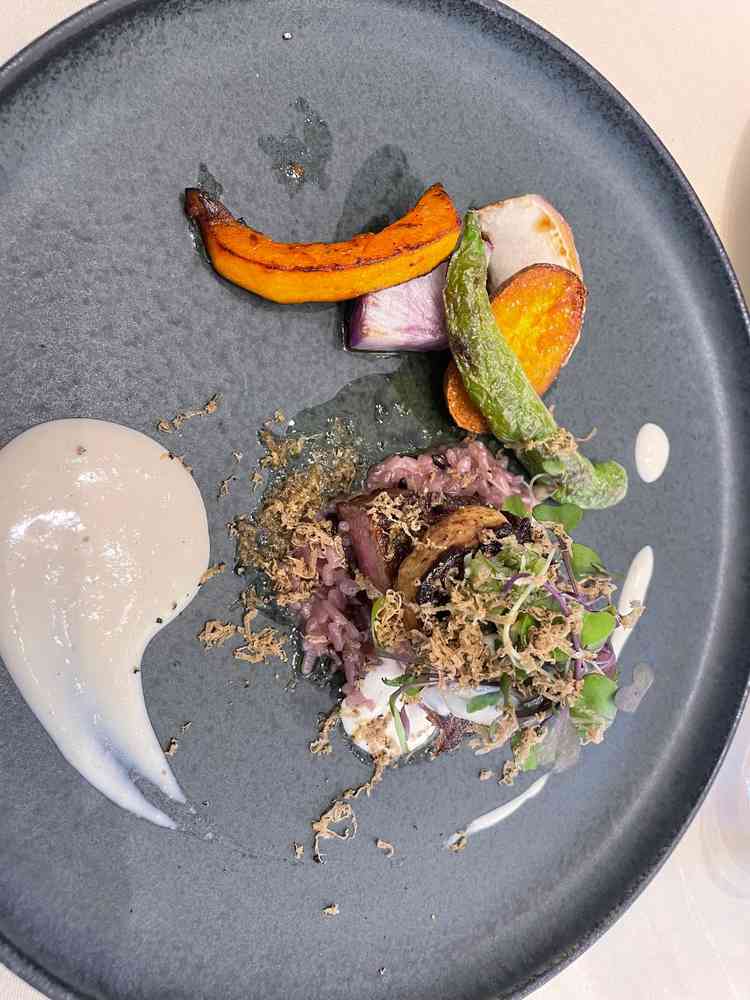 ソースを選べるメイン