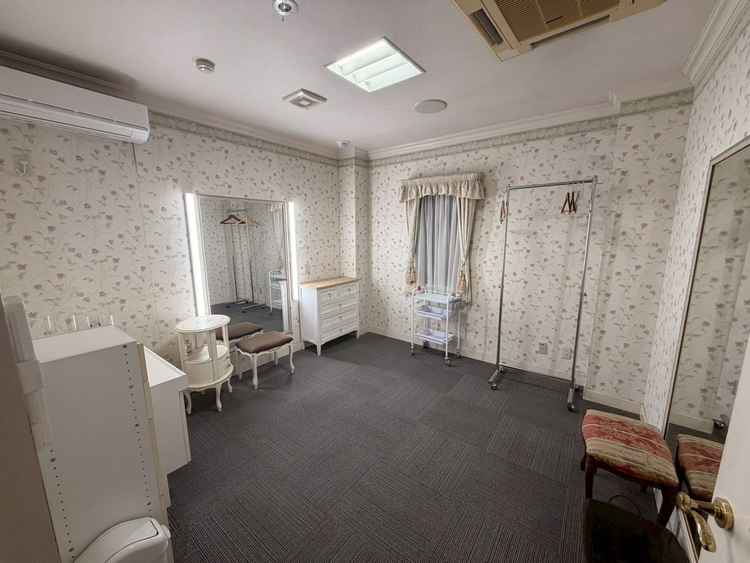 広々とした新婦の控室。新郎とは別室で、完全なファーストミートが実現できるのも魅力でした。