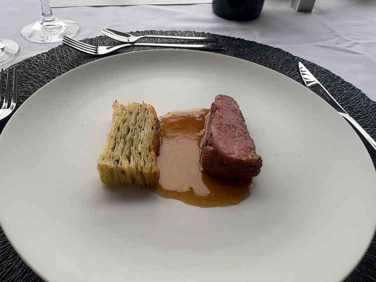 試食のメイン料理