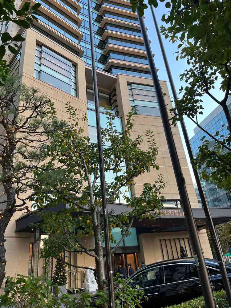 ペニンシュラ外観