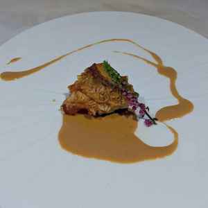 試食会でいただいた甘鯛のうろこ焼き。うろこ部分がパリパリでとても美味しかったです。