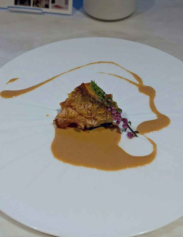 試食会でいただいた甘鯛のうろこ焼き。うろこ部分がパリパリでとても美味しかったです。