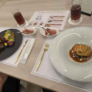 試食