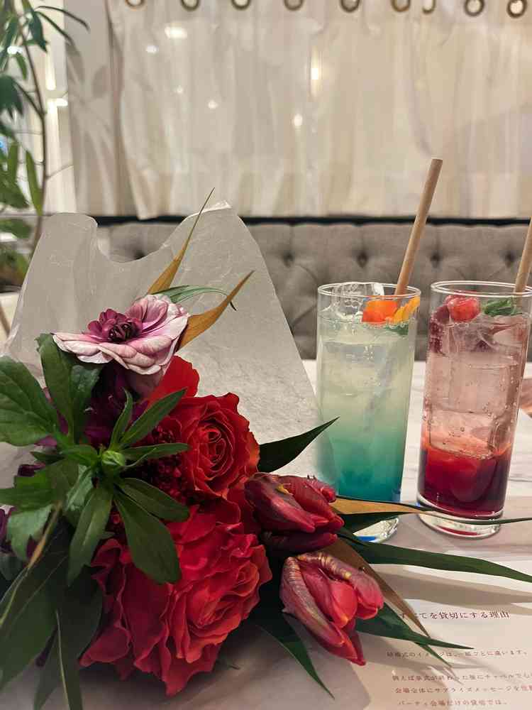 ノンアルカクテル。当日ゲストに楽しんでもらえそうな見た目で、味もとても美味しかった。