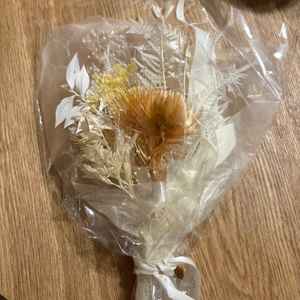 チャペルの見学をする際にお花をいただきました。